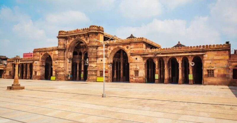 3 Hour Heritage Walk in the Walled City of Ahmedabad - Key Points