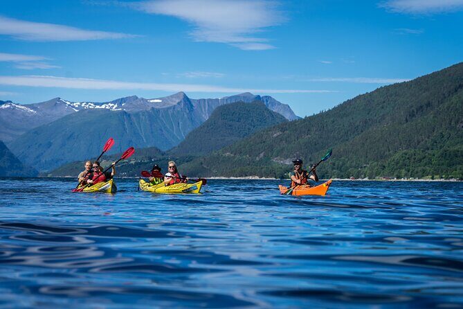 3-Hour Kayak Tour in Åndalsnes - Key Points
