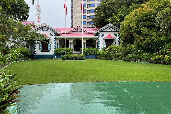 3 Hour Male' City Tour with Local Guide - Key Points