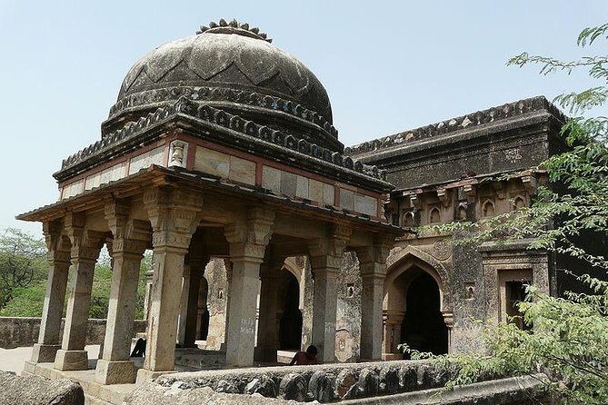 3-Hour Mehrauli Archaeological Park Ruins Walking Tour Delhi - Exploring the Heart of Delhi’s Hidden Past