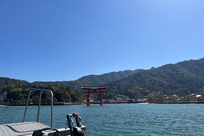 3 Hour Nanaura Tour around Miyajima with Lunch Box - Key Points