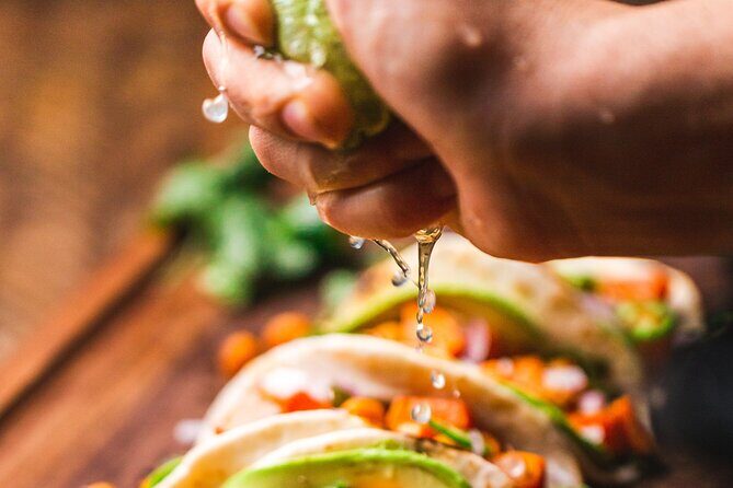 3-Hour Night Tacos and Mezcal Crawl in Mexico with Guide - A Tasty Night in Mexico City: 3-Hour Tacos and Mezcal Crawl