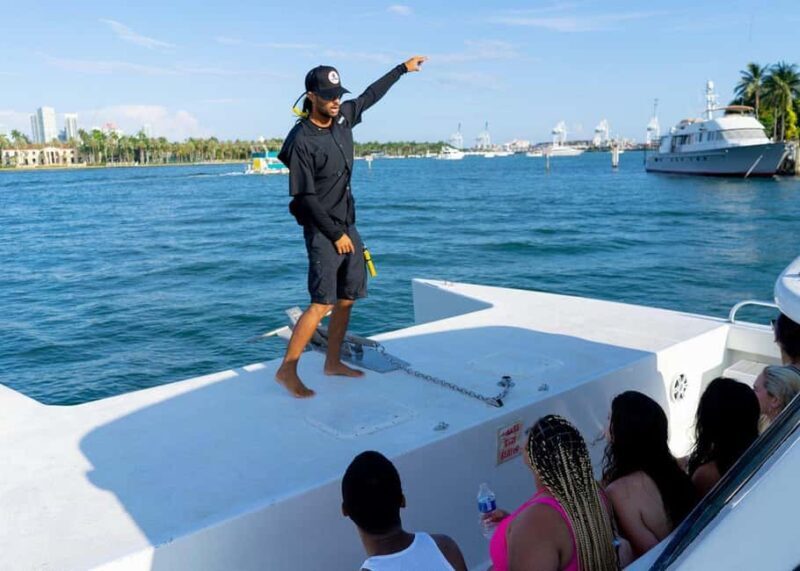 3 Hour Party Boat with Jet Ski Banana Boat & Open Bar Miami - Key Points