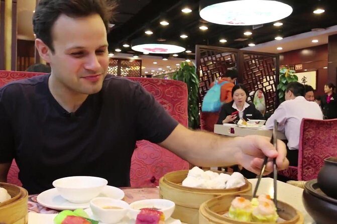 3-Hour Private Night Tour: Beijing Foodie Experience - Logistics and Practical Tips