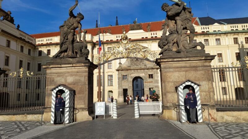 3-hour Private Prague Castle Walking Tour - Key Points
