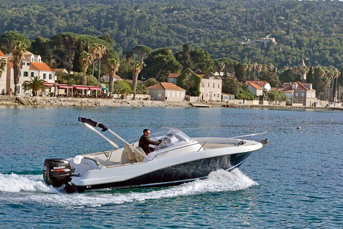 3-Hour Private Sailing and Snorkeling Adventure from Fira - Who Should Consider This Tour?