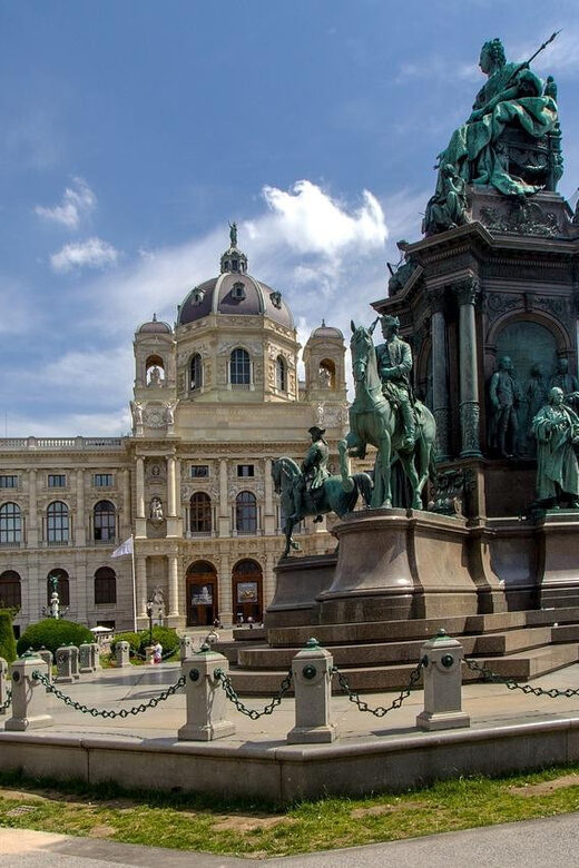 3 hour private tour in Vienna by private car - The Sum Up