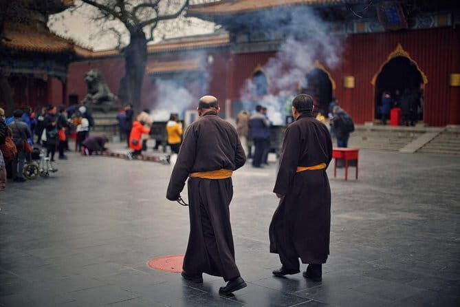 3-Hour Private Walking Tour including Monk Blessing Ceremony at Lama Temple - An In-Depth Look at the 3-Hour Private Beijing Tour