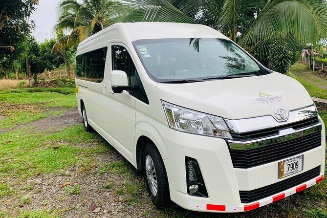 3-Hour Shuttle Service from San Jose Airport to La Fortuna - In-Depth Review: What to Expect from the Shuttle Service