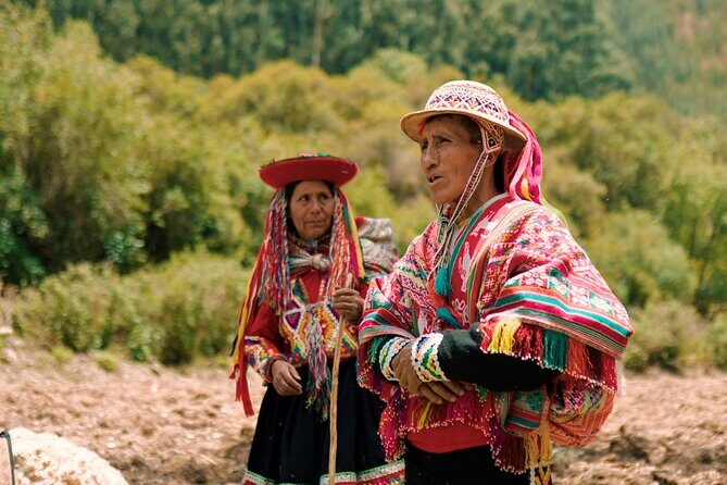 3-Hour Small-Group Hiking with Alpaca in Sacred Valley - FAQs