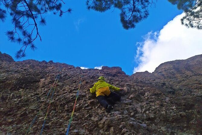 3-Hour Sunset Climbing Adventure Experience - An Adventure in the Mountains of Gran Canaria: The 3-Hour Sunset Climbing Experience
