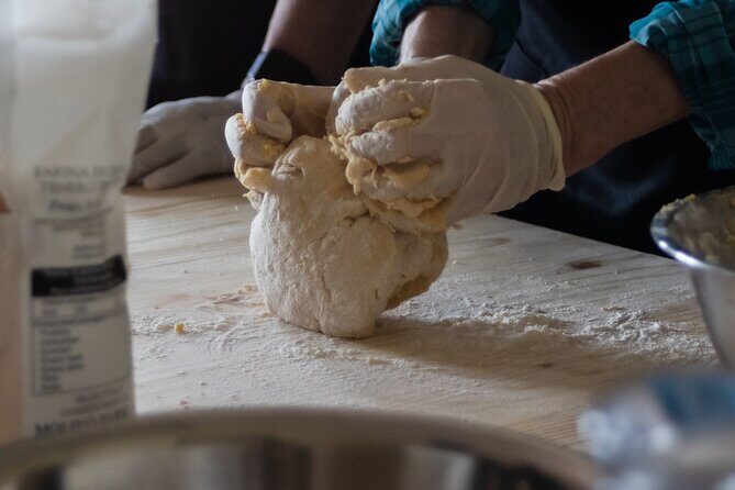 3-hour Tuscan Cooking Class with Wine & Oil Tasting - The Heart of Tuscany in a Cooking Class