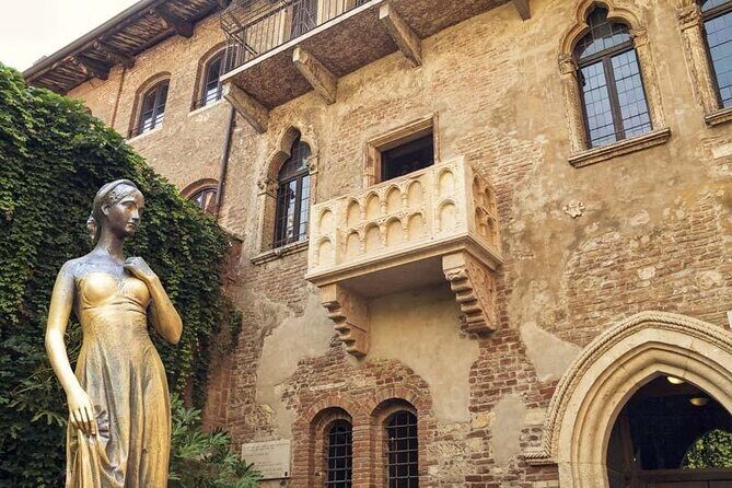 3-Hour Walking Tour with Guide Discovering Verona - Exploring Verona on Foot: A Deep Dive into the 3-Hour Guided Tour