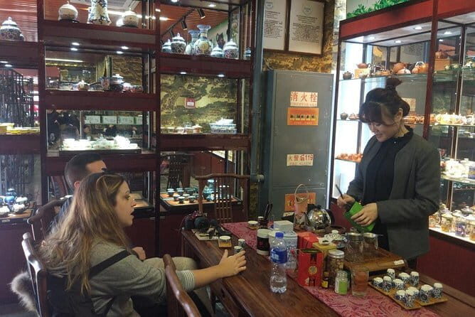 3 hours Morning or Afternoon Tea Tasting on Maliandao Street and Tea Restaurant Lunch or Dinner Tour - Key Points