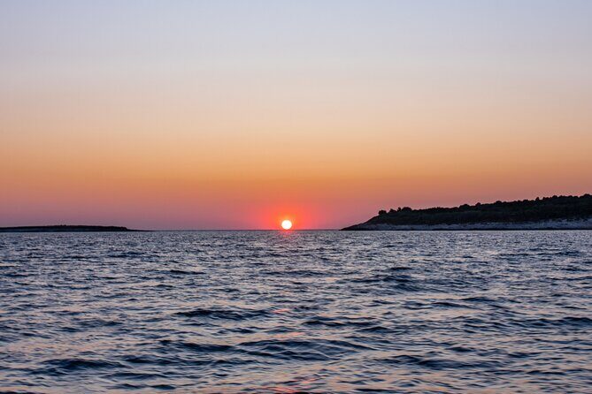 3 Hours Private Wine and Sunset Tour - Why This Tour Works for Different Travelers