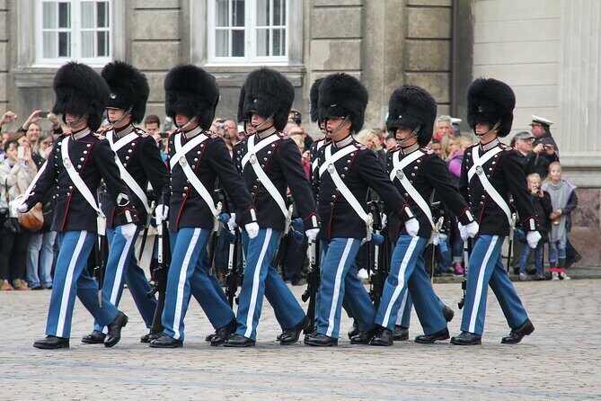 3 Hours Small Group Biking Tour in Copenhagen - Who Should Consider This Tour?