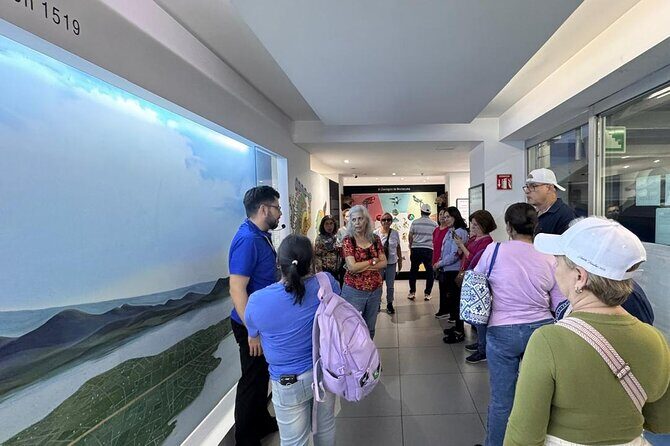 3 in 1 Viewpoint, Bicentennial Museum and Toy Show - Key Points