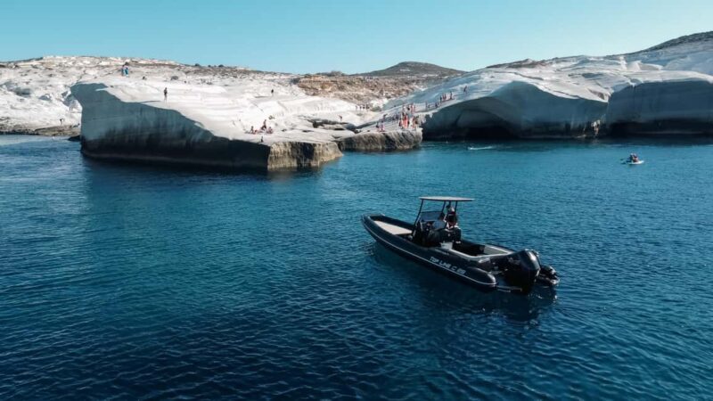 3 Islands Private Cruise: Milos - Polyaigos - Kimolos - Discover the South Aegean with the 3 Islands Private Cruise