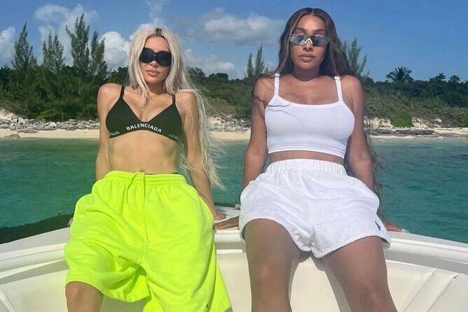 3 Islands Tour, Swim with Pigs, Turtles, Snorkelling & lunch - The Sum Up