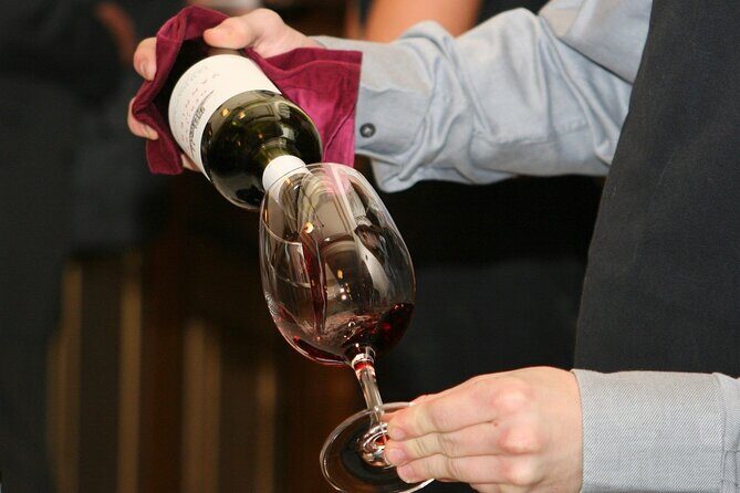 3 Loire Castles Live Guided Small group trip by minivan Winery - Frequently Asked Questions