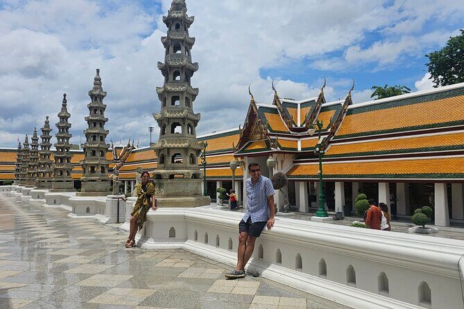3 Remarkable Temples Walking Tour in Bangkok - Deep Dive into the Temples