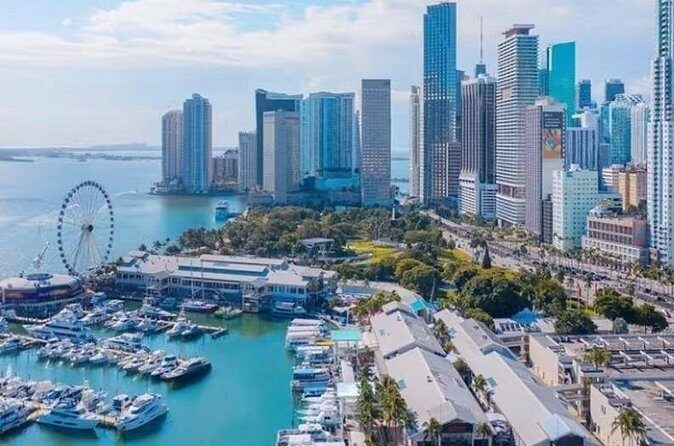 3 Story 100ft Hip Hop Yacht Party with 3 Hour Open Bar - Authentic Guest Perspectives