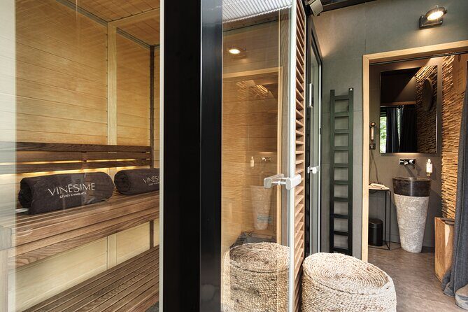 30-minute Relaxing Treatment in Burgundy - Key Points
