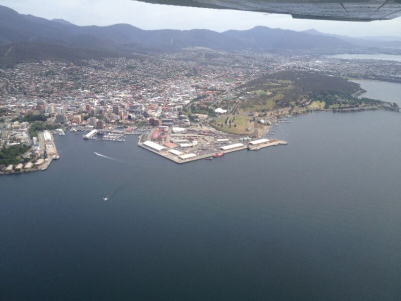 30 Minute Scenic Hobart Plane Flight - 30 Minute Scenic Hobart Plane Flight