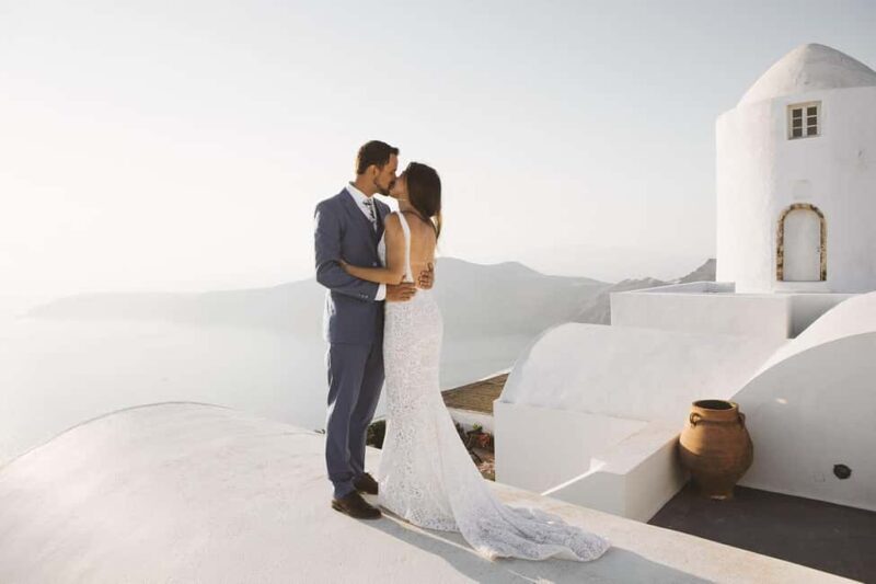 30 Photoshoot in Oia! 30 edited photos! Effortless & Fun! - Key Points