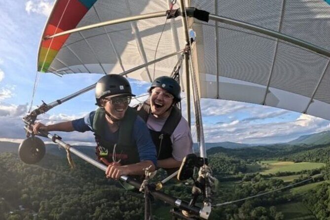 3000' Discover Hang Gliding Tandem Flight with a Instructor - Who Should Consider This Experience?