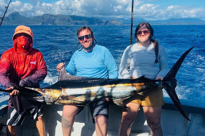 35 foot Bertram 4 Hour Charter - Experience Kauai’s Big Game Fish on a 35-Foot Bertram