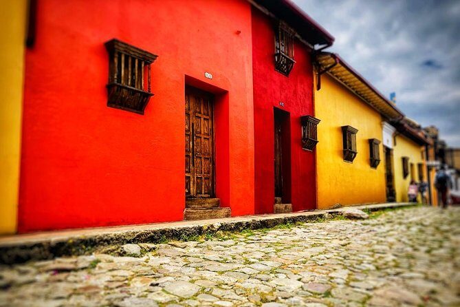 3h 30 -Hour StopOverWalking Tour: Bogota Historical Center - Key Points