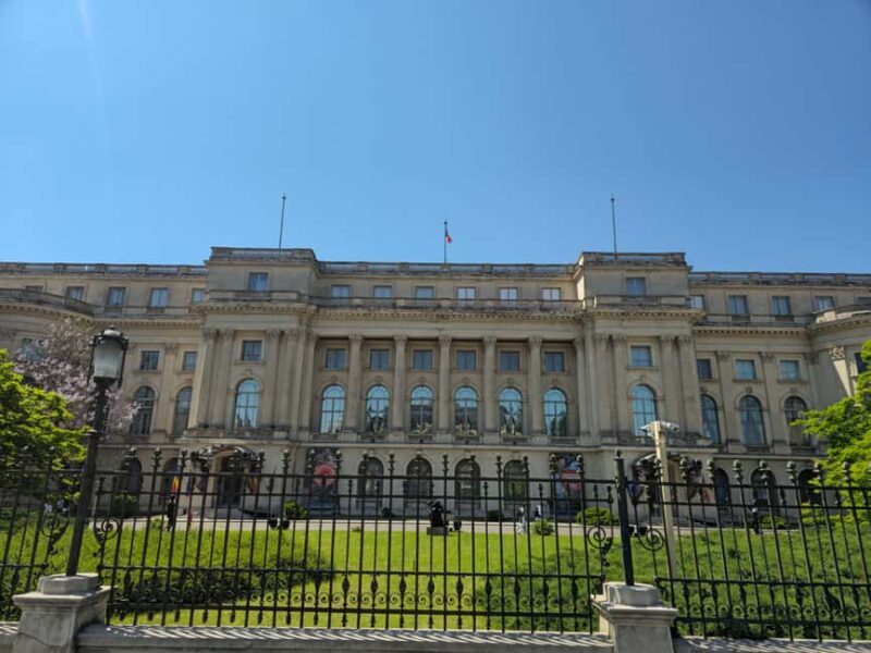 3H tour in Bucharest: Top 10 Photo Spots in Bucharest - Who Should Consider This Tour?