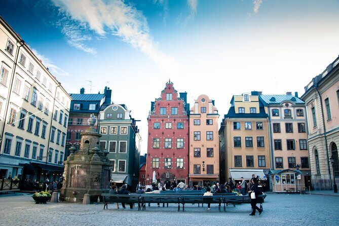 3h walking tour, small group max 10 people Stockholm - Key Points