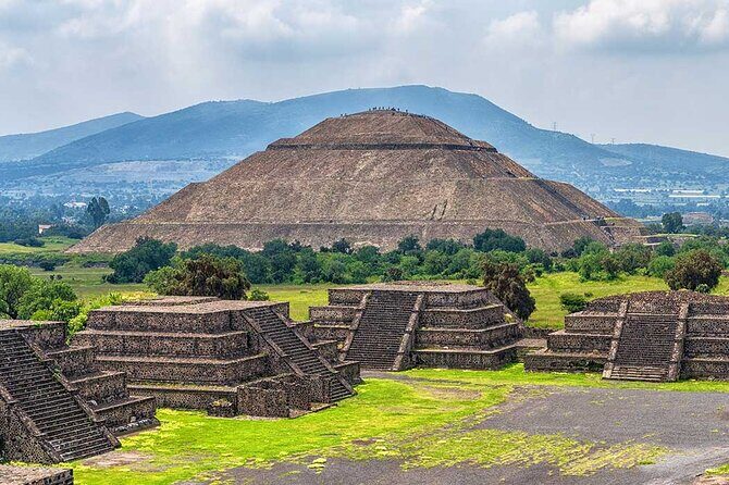 3X1 Teotihuacan, Basilica of Guadalupe, Tlatelolco and Tequila Tour - Exploring the Highlights of the 3X1 Teotihuacán, Basilica of Guadalupe, Tlatelolco, and Tequila Tour