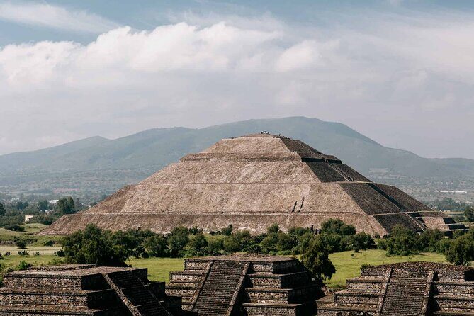 3X1 Teotihuacan, Basilica of Guadalupe, Tlatelolco and Tequila Tour - A Closer Look at the Itinerary