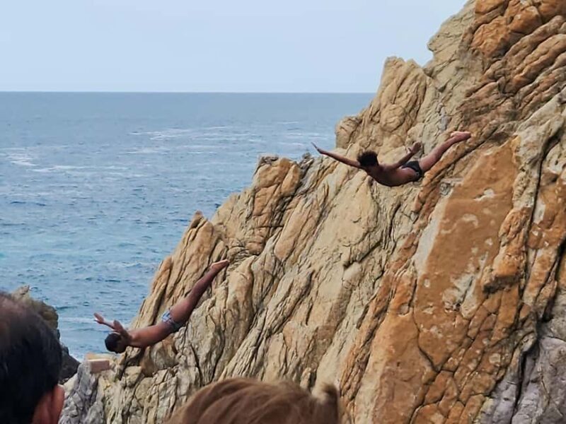 4-6HR ACAPULCO FUN DAY WITH DIVERS SHOW, LUNCH BEACH FRONT - Exploring Acapulco: An Authentic Day in the City