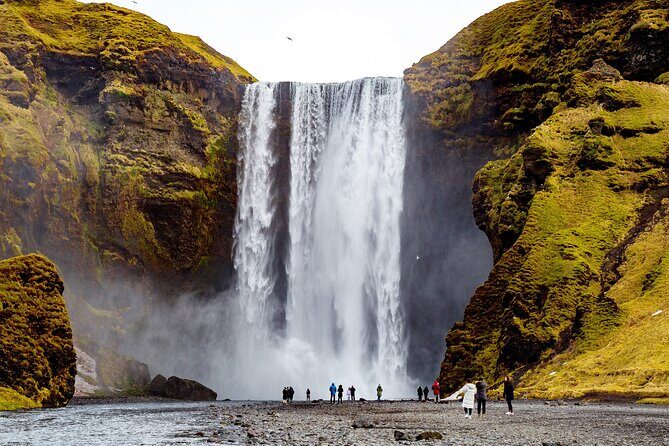 4-Day Iceland: Golden Circle, South Coast, Volcano Hike & Northern Lights - Who Is This Tour Best Suited For?