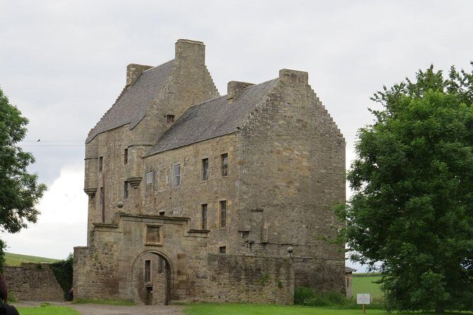 4-Day Outlander Trail Tour from Edinburgh Including Admissions - The Sum Up