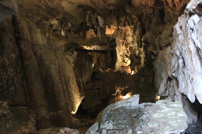 4 Days 3 Nights Mulu 4 Showcaves with Pinnacles - Why This Tour Works for You