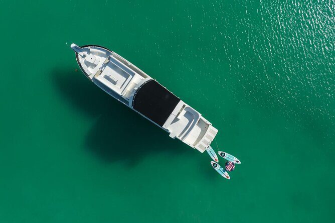 4 Hour - 72' Bruce Roberts, Tulum, Playa del Carmen, Riviera Maya - Our Verdict: A Memorable, Luxurious Day on the Water