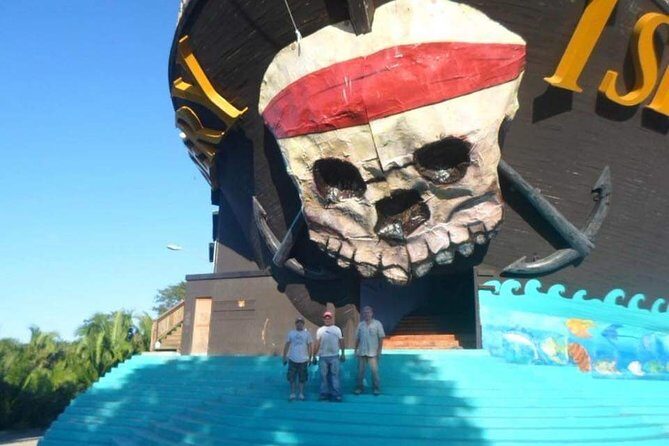 4-Hour East Side Roatan Private Guided Tour with Canoe Ride - Key Points