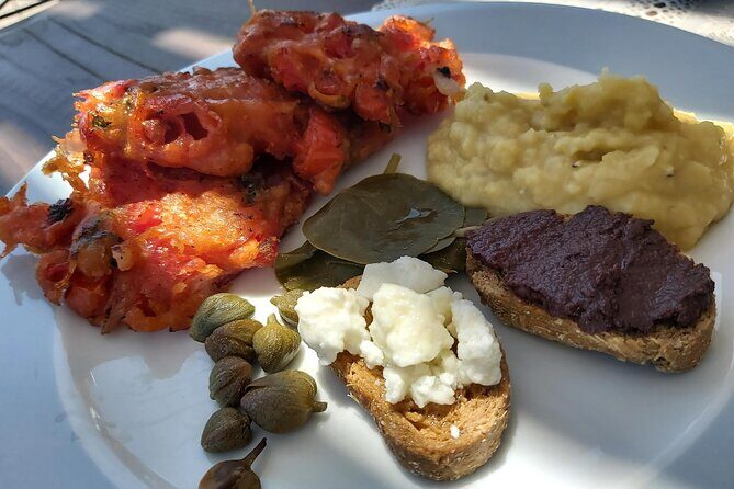 4 Hour Eat and Drink Private Tour in Santorini - The Itinerary in Detail