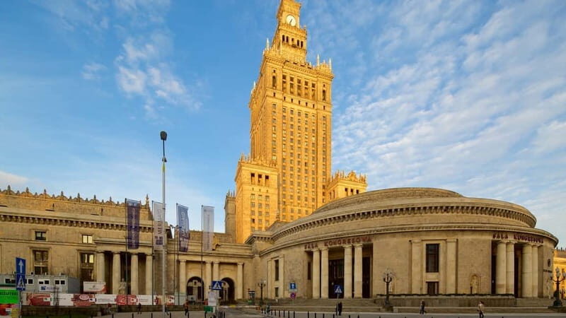 4 hour: Old Town, Royal Castle, Palace of Culture & Science - Discover Warsaw’s Historic Heart: The Old Town