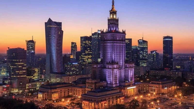 4 hour: Old Town, Royal Castle, Palace of Culture & Science - The Controversial** Palace of Culture and Science**