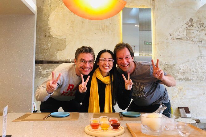 4-Hour Private Beijing Walking Tour of Lama Temple and Hutong - Key Points