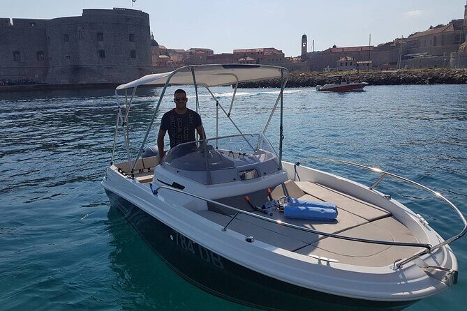 4-hour Private Boat Tour From Dubrovnik with Drinks - First Stop: Koločep Island and the Blue Cave