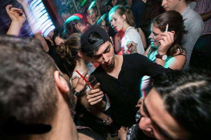 4-Hour Shanghai Pub Crawl (bars & nightclub hopping) - Practical Tips for Your Night Out