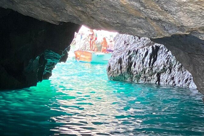 4 Hours Private Boat Tour to Capri from Sorrento - Who Should Book This Tour?