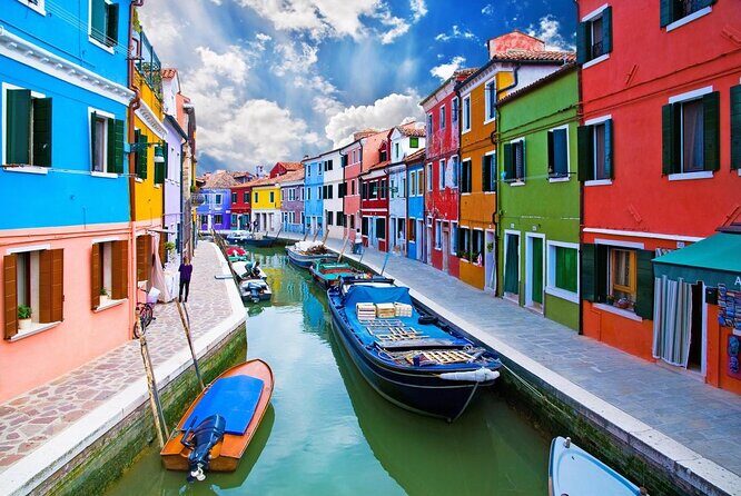 4 hours Private Boat Tour to Murano, Burano with local real guide - Experience Overview: What to Expect from This Private Venetian Tour